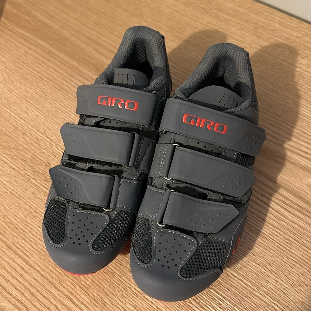 Giro spin shoes